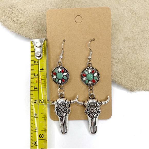 Set Silver Bohemian Bull Head Earrings & Necklace - Picture 7 of 9